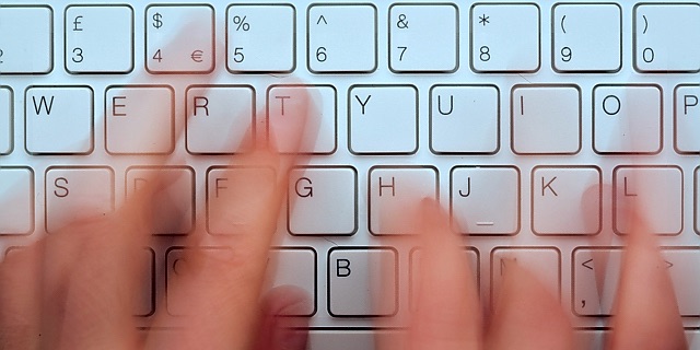 photo of a computer keyboard